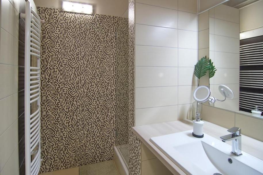 Soda Apartman Győr Exteriör bild