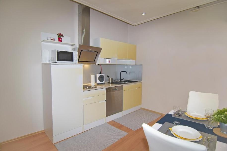 Soda Apartman Győr Exteriör bild