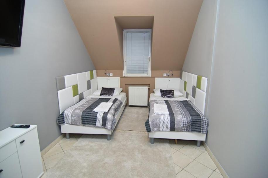 Soda Apartman Győr Exteriör bild