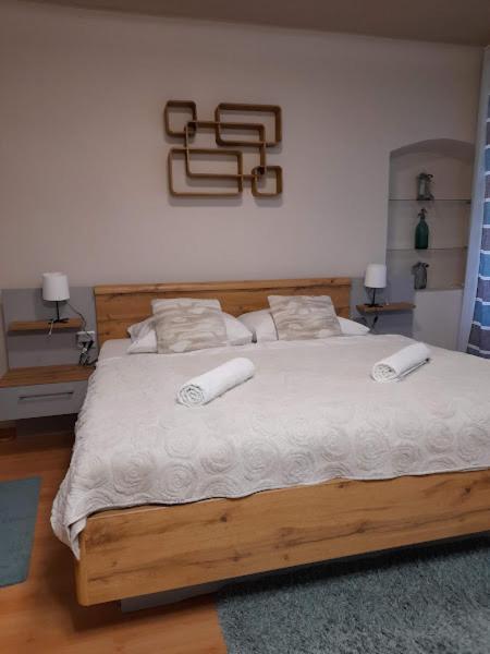 Soda Apartman Győr Exteriör bild