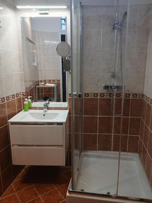 Soda Apartman Győr Exteriör bild